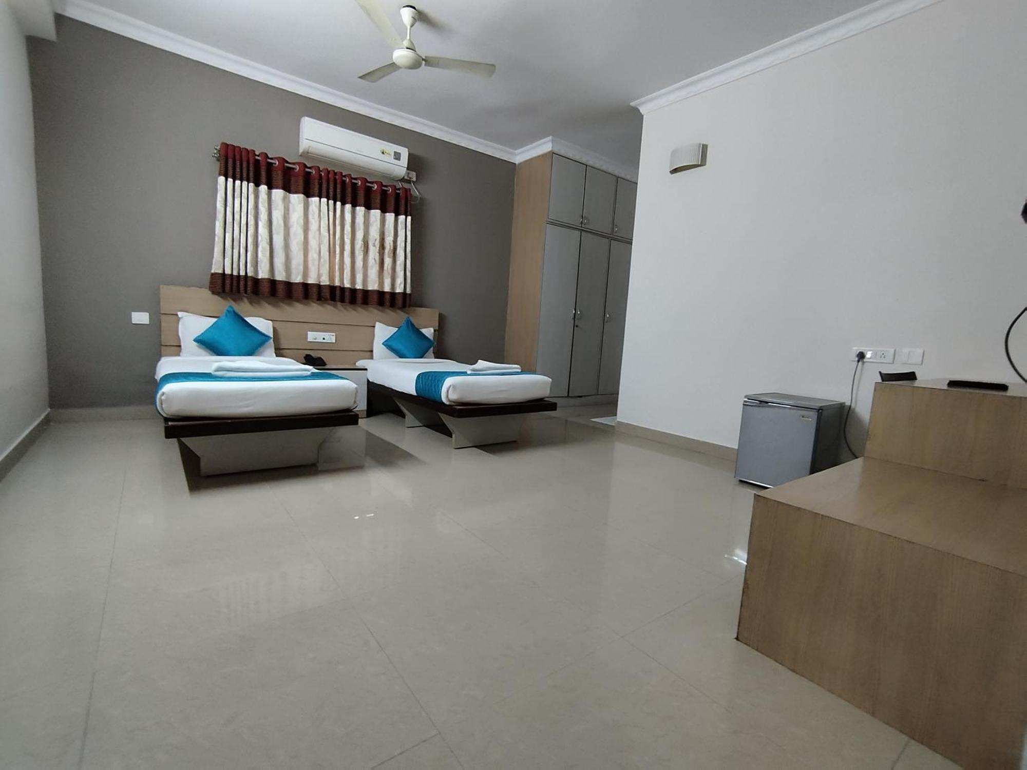 Luxor Park Service Apartment Hyderabad Eksteriør billede